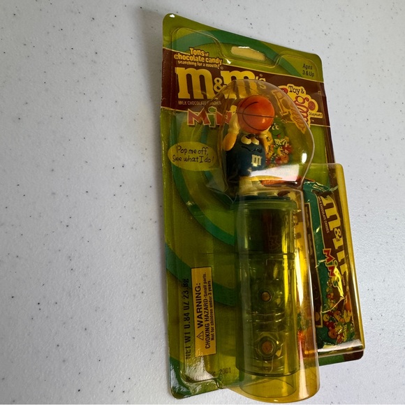 Vintage 2001 M&M's Minis Blue Basketball Toy & Pop Dispenser Extreme Sports NEW - Picture 5 of 8